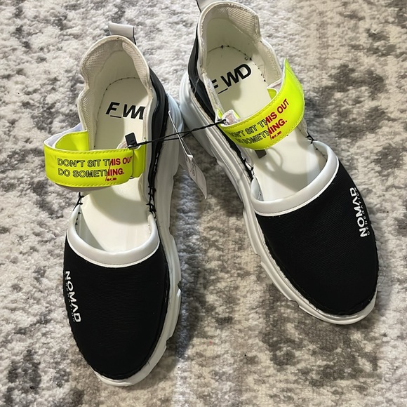 F_WD women’s platform sandal sneakers black and white nomads size 38 - Picture 12 of 15